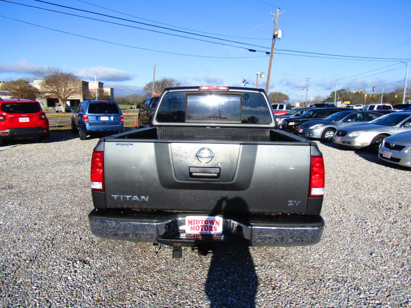 2011 Gray Nissan Titan S Crew Cab 2WD (1N6AA0EKXBN) with an 5.6L V8 DOHC 32V engine, Automatic transmission, located at 15016 S Hwy 231, Midland City, AL, 36350, (334) 983-3001, 31.306210, -85.495277 - Photo#6